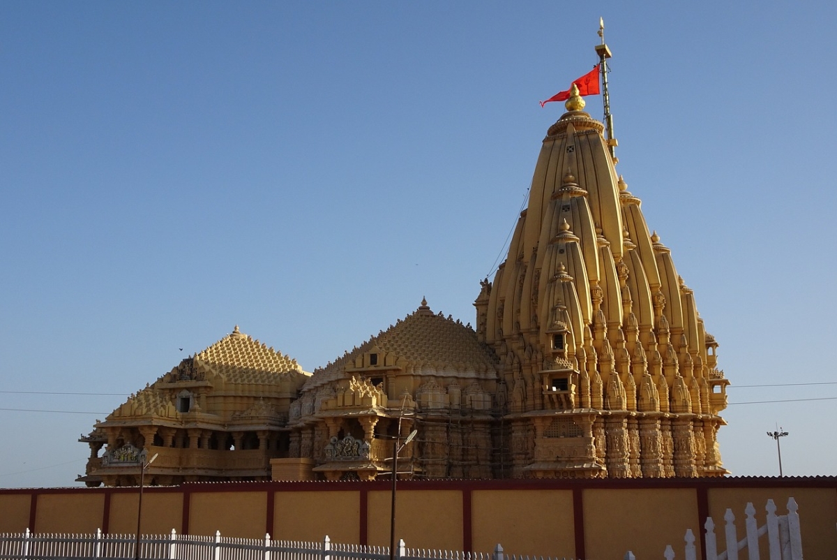 Somnath Temple History & Travel Guide – Darshan and Aarti Pooja Timings